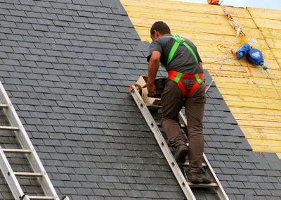 roofing-contractor-shingles